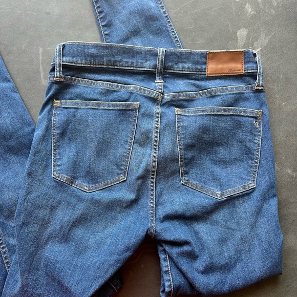 Madewell 9" High-Rise Skinny Jeans in Polly Wash - Picture 8 of 8